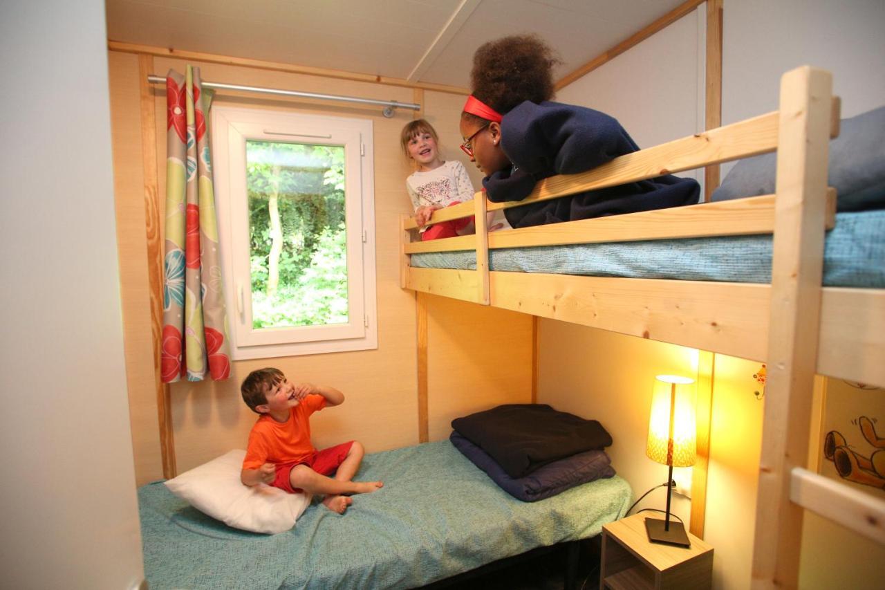Camping Le Val De Trie Béhen Exterior photo