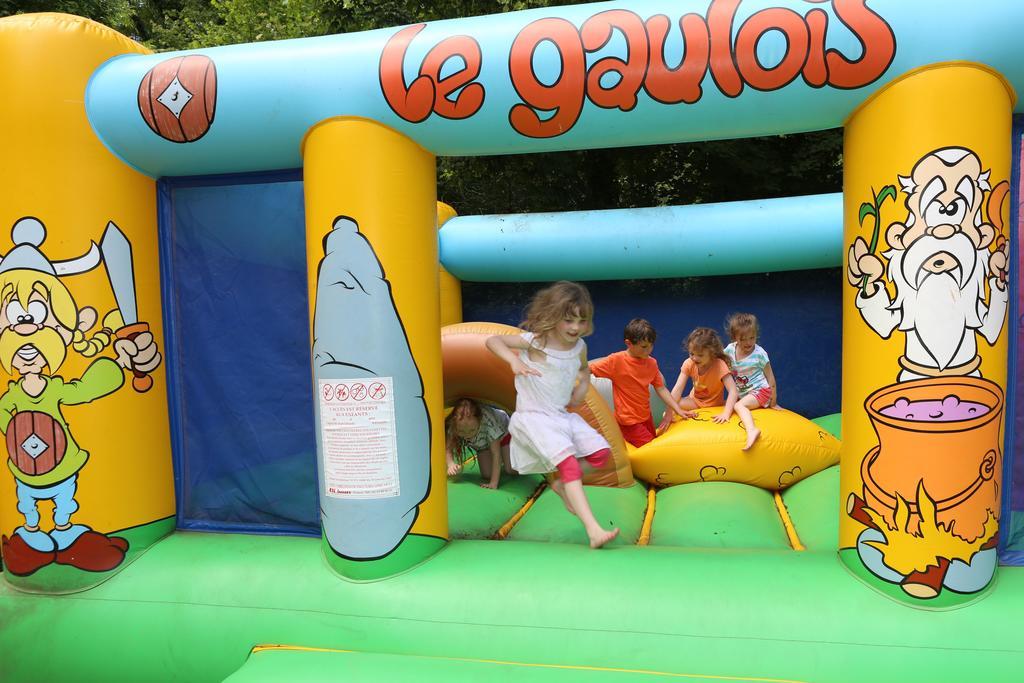 Camping Le Val De Trie Béhen Exterior photo