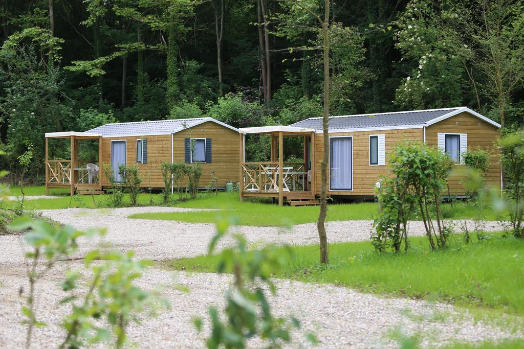 Camping Le Val De Trie Béhen Exterior photo